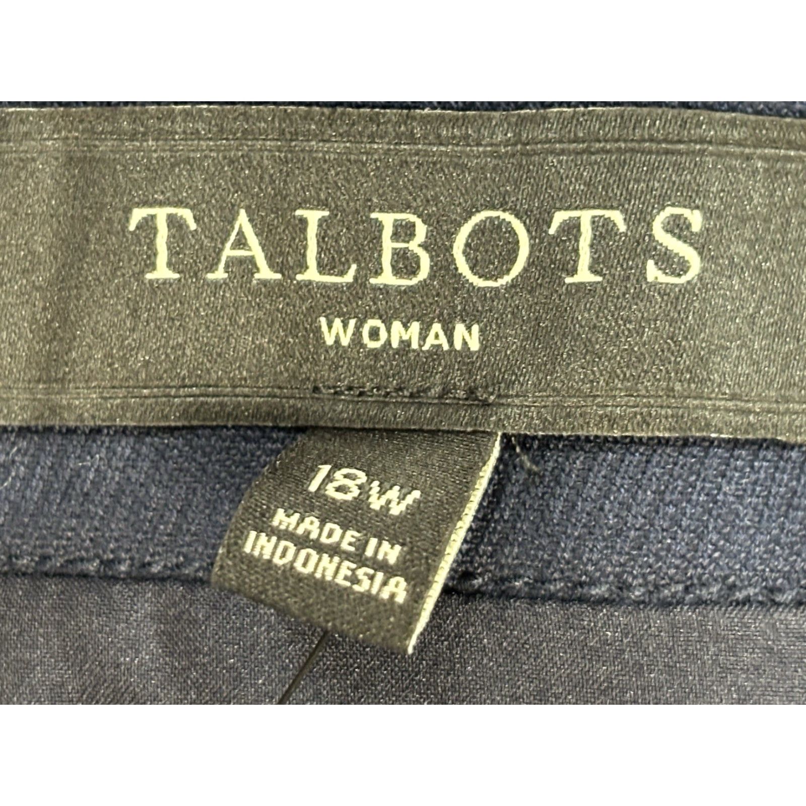 Talbots Talbots Skirt Womens 18W Plus Navy Blue Nautical Button Zip Knee Length Casual Travel Business Wrap Faux Wrap Size 40" / US 18 - 6 Thumbnail