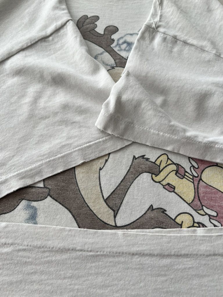 Cartoon Network Vintage 1995 Wile E. Coyote Warner Bros Thrashed T-shirt Size US L / EU 52-54 / 3 - 7 Thumbnail