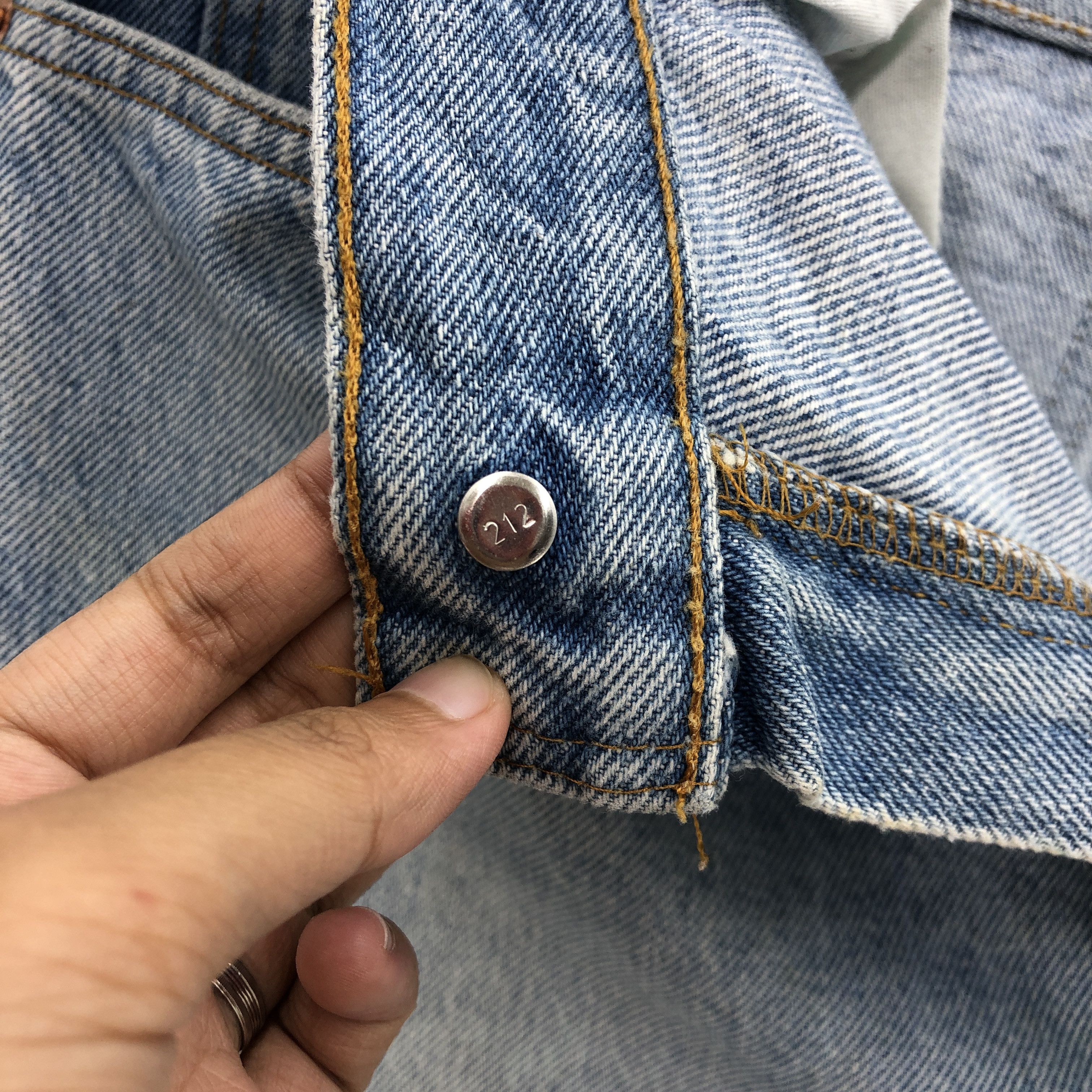 Levi's Vintage 90s Levis Sun Faded Jeans Levi's Light Wash Denim Size US 34 / EU 50 - 7 Thumbnail