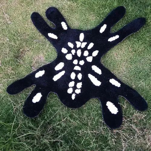 Other Handmade 3D Spider Shaped Soft Rug Size ONE SIZE - 3 Thumbnail