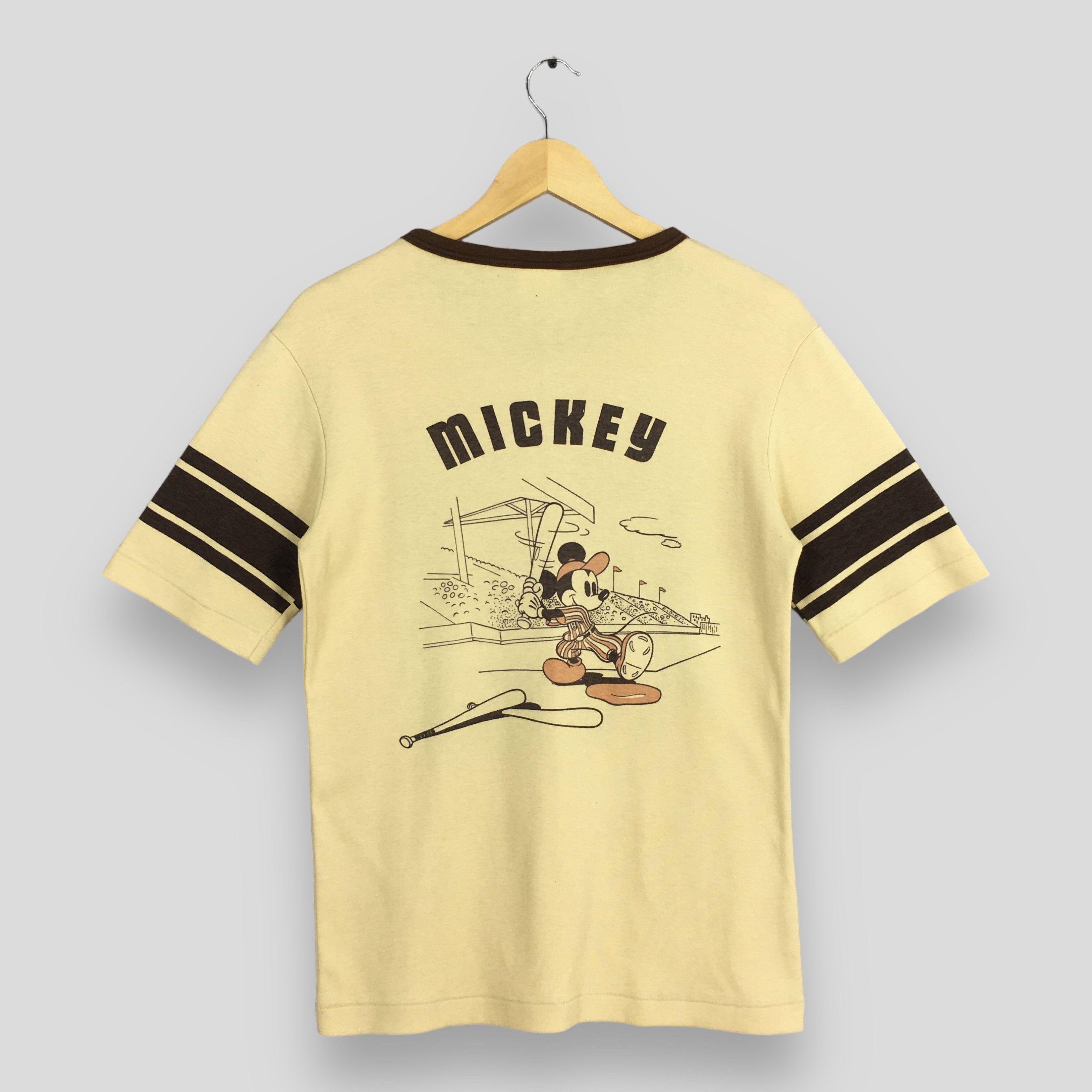 Disney Vintage 1980's Mickey Mouse Disney Yellow Tshirt Large Size US L / EU 52-54 / 3 - 7 Thumbnail