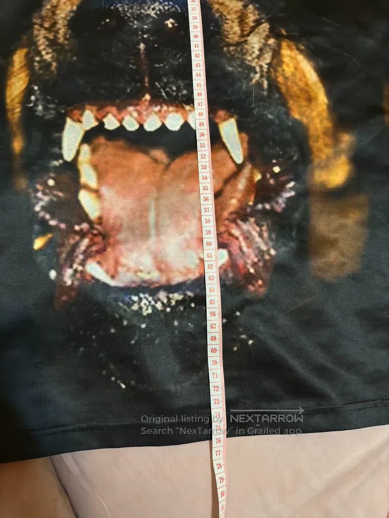Givenchy Givenchy Silk Big Dog Short-Sleeve Shirt Size US M / EU 48-50 / 2 - 6 Thumbnail