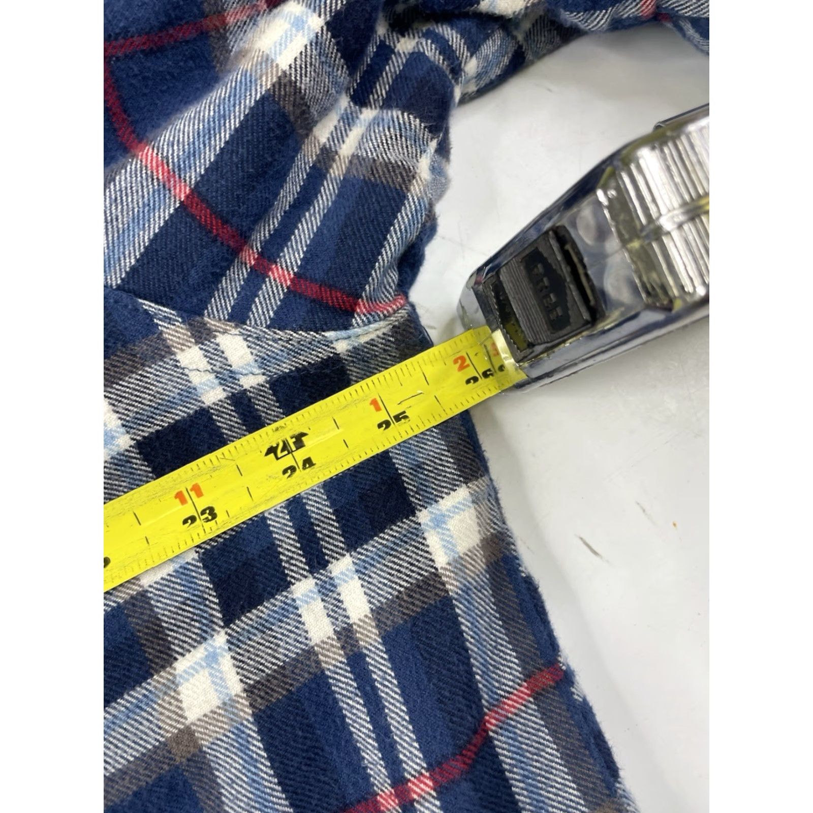 Vintage VINTAGE? No — LL Bean Shirt Mens Large Fleece Lined Flannel Button Up Shacket Traditional Fit Size US L / EU 52-54 / 3 - 4 Thumbnail