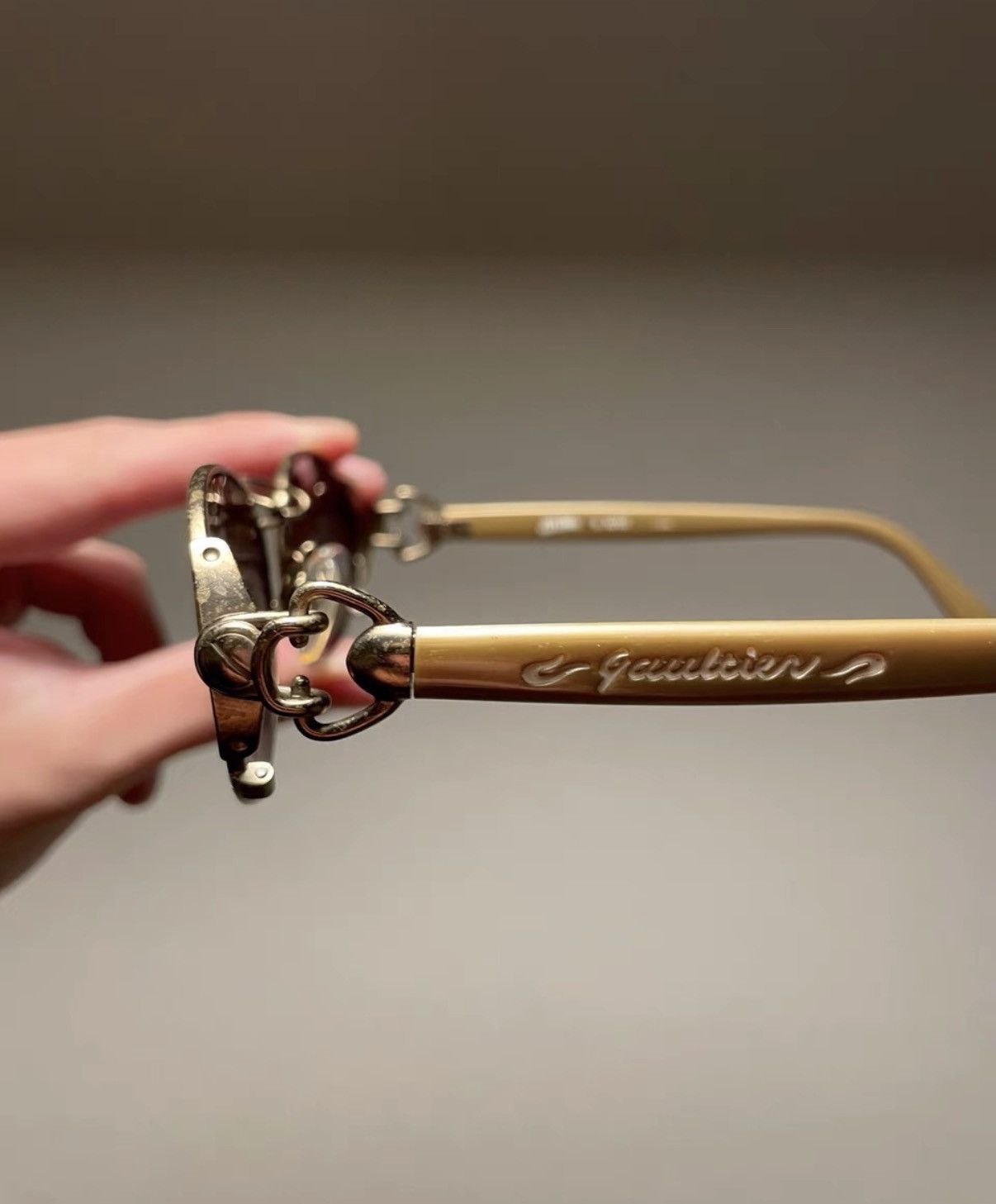 Jean Paul Gaultier JEAN PAUL GAULTIER Gold Tone Antique Sunglasses K24 Size ONE SIZE - 4 Thumbnail