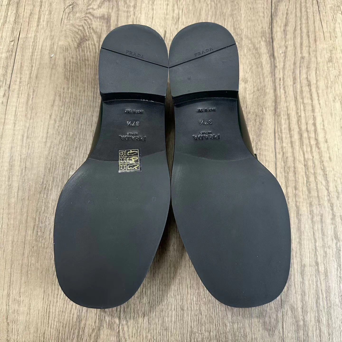 Prada Prada triangle logo loafers Size US 7.5 / IT 37.5 - 7 Thumbnail