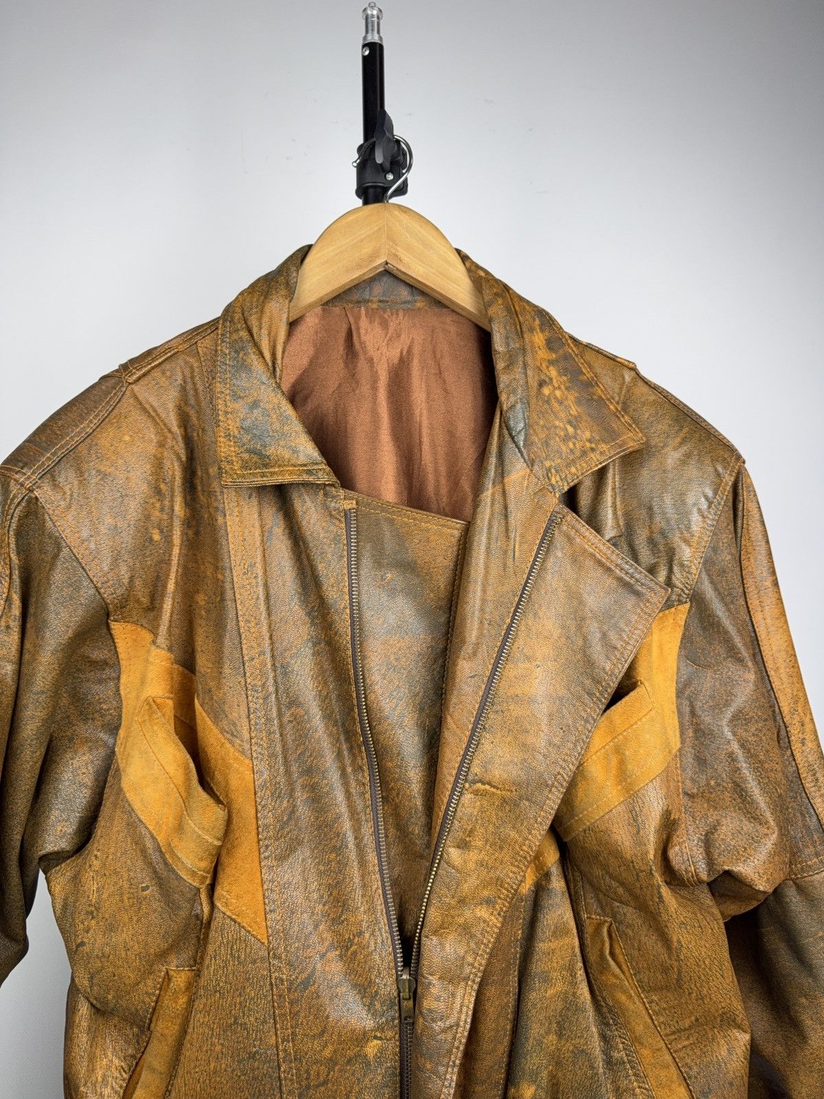 Genuine Leather Vintage Avant Garde 90s Grunge Leather Bomber Jacket Brown Size US S / EU 44-46 / 1 - 4 Thumbnail