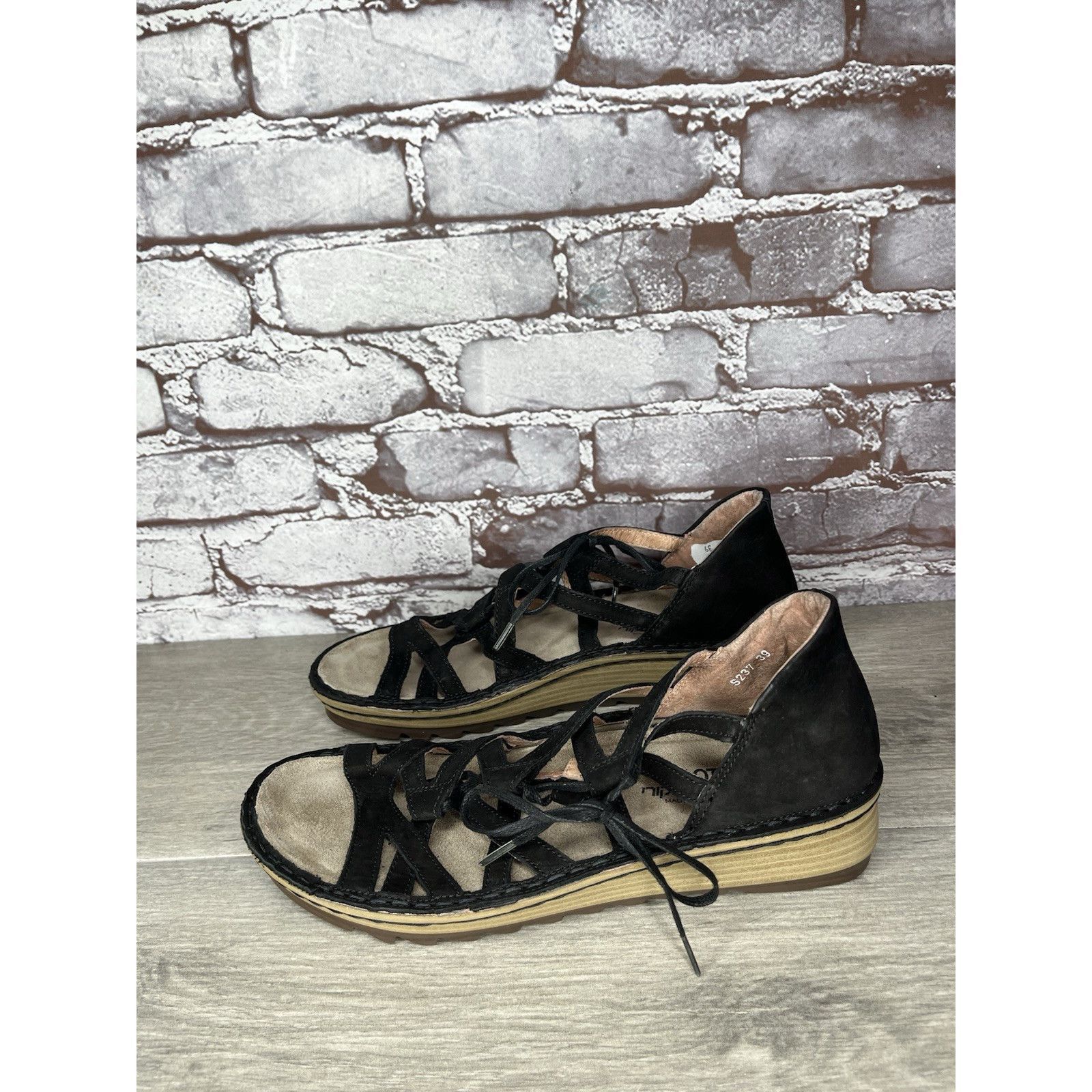Nat Nast Naot Black Suede Leather Lace Up Open Toe Wedge Sandals Wome Size US 8.5 / IT 38.5 - 14 Thumbnail