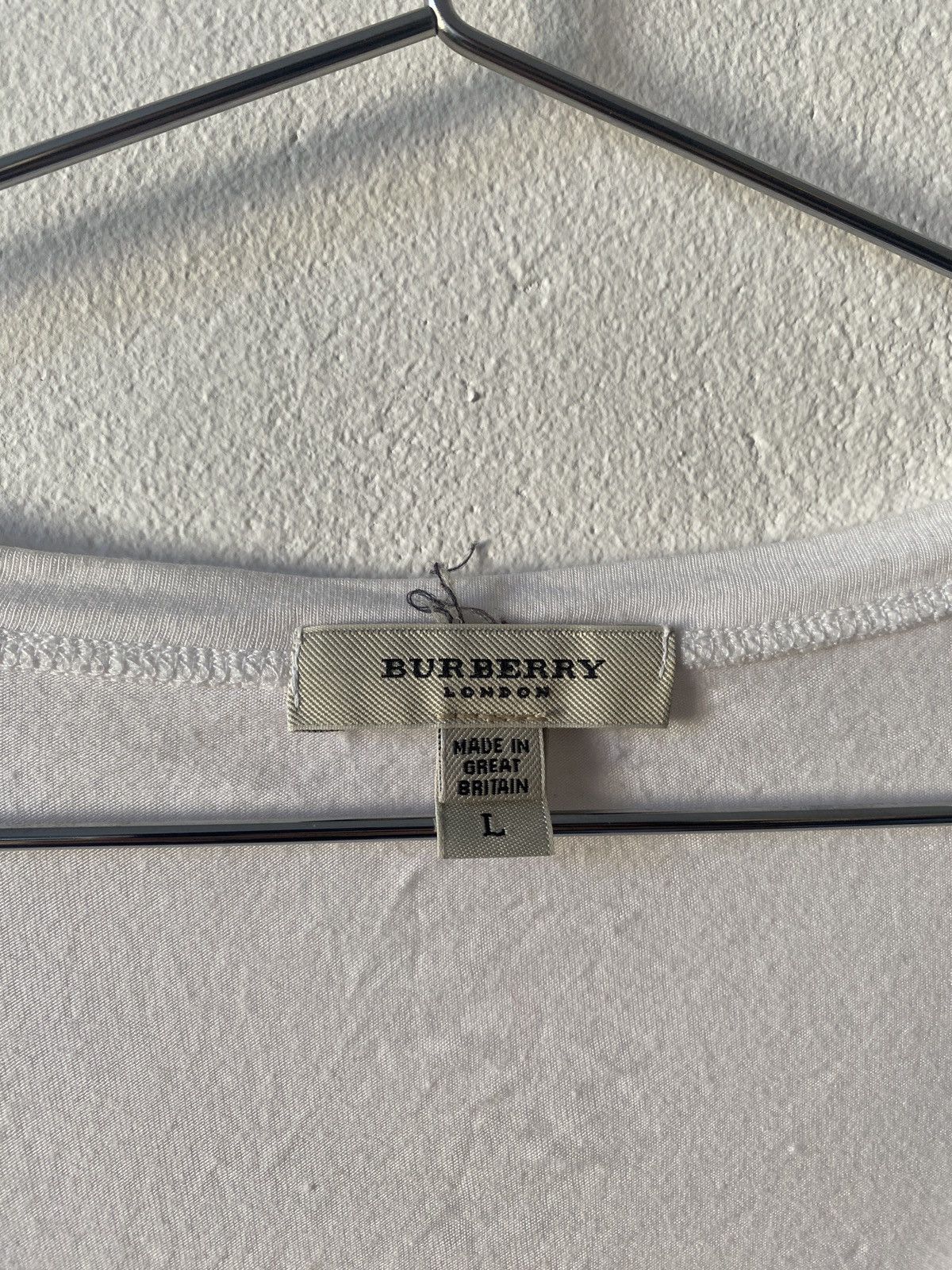 Burberry × Japanese Brand Woman’s Burberry V-Neck Big Logo Blouse Size L / US 10 / IT 46 - 10 Thumbnail