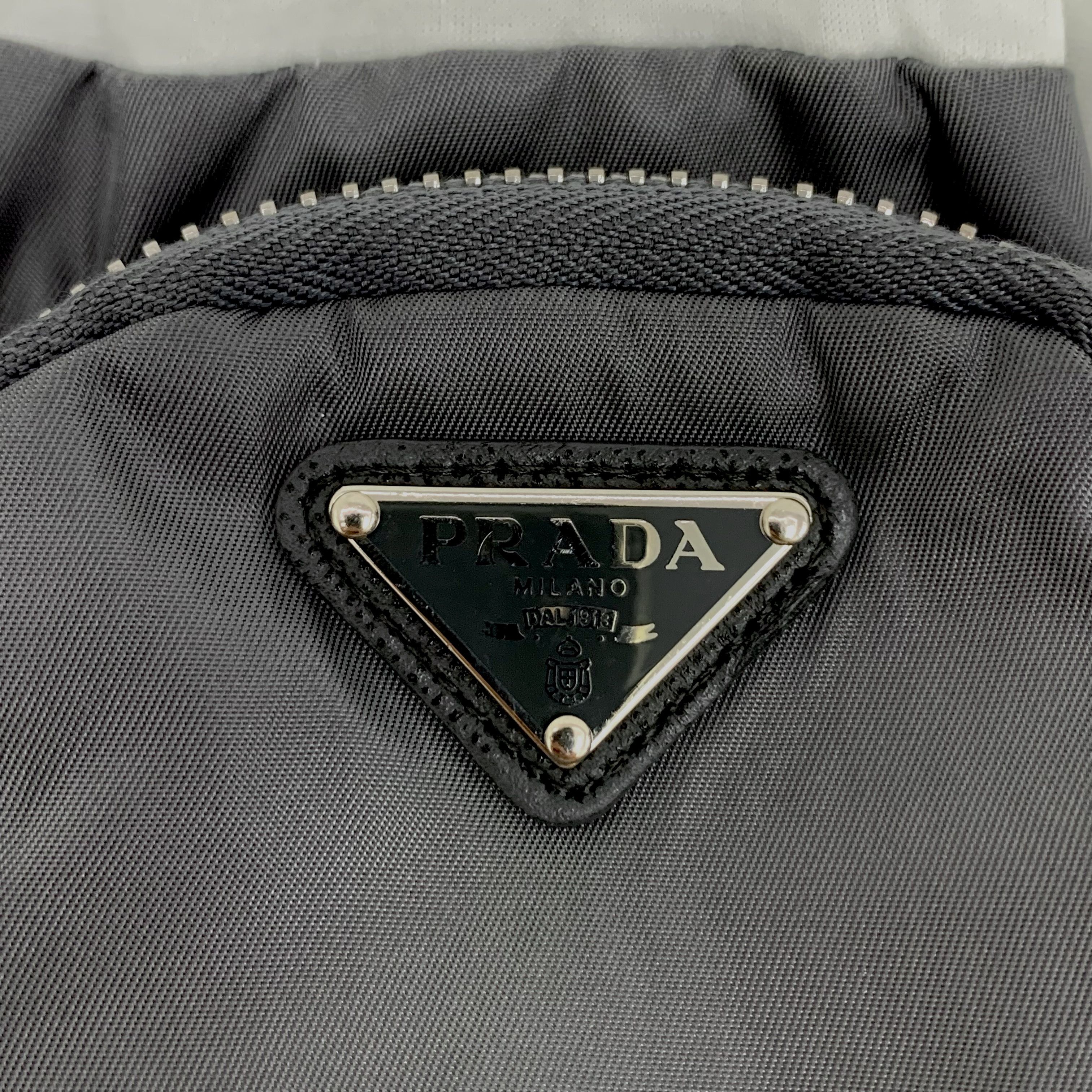 Prada Prada Triangle Pocket T-Shirt White (XS) Size US XS / EU 42 / 0 - 5 Thumbnail