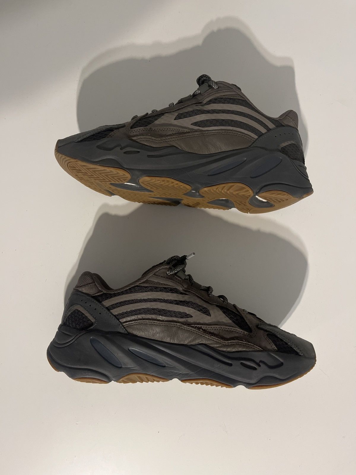 Vintage × Yeezy Yeezy 700 Geode V2 Size US 10 / EU 43 - 2 Thumbnail