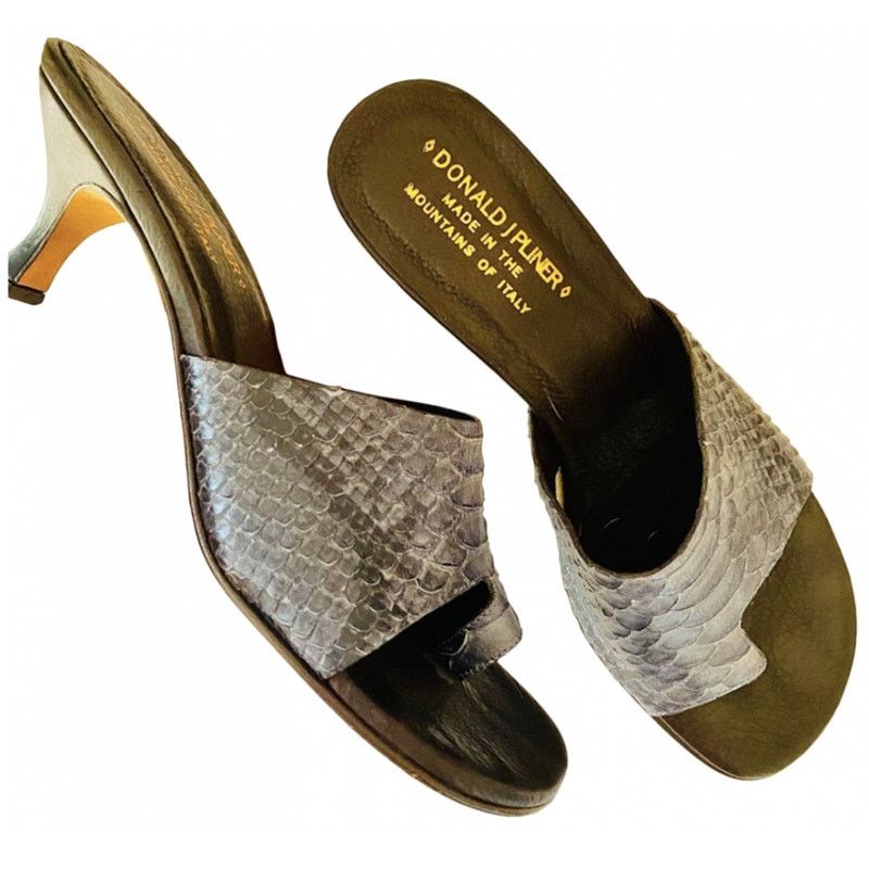 image of Donald J Pliner Donald Pliner Black Grey Snakeskin Leather 90's Y2K Sandals 7 in Blue, Women's
