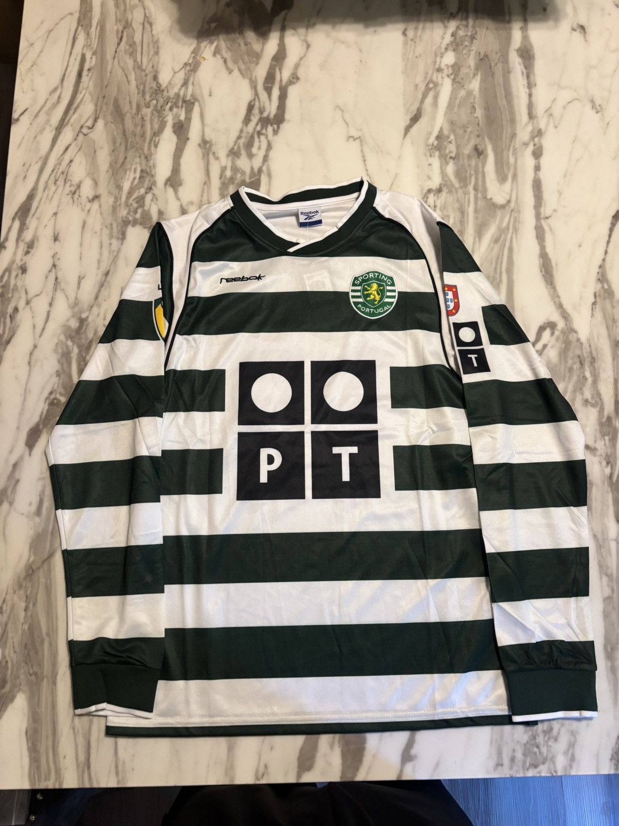 Reebok C. Ronaldo 28 Sporting CP Home 2002/2003 Jersey Size US L / EU 52-54 / 3 - 1 Thumbnail