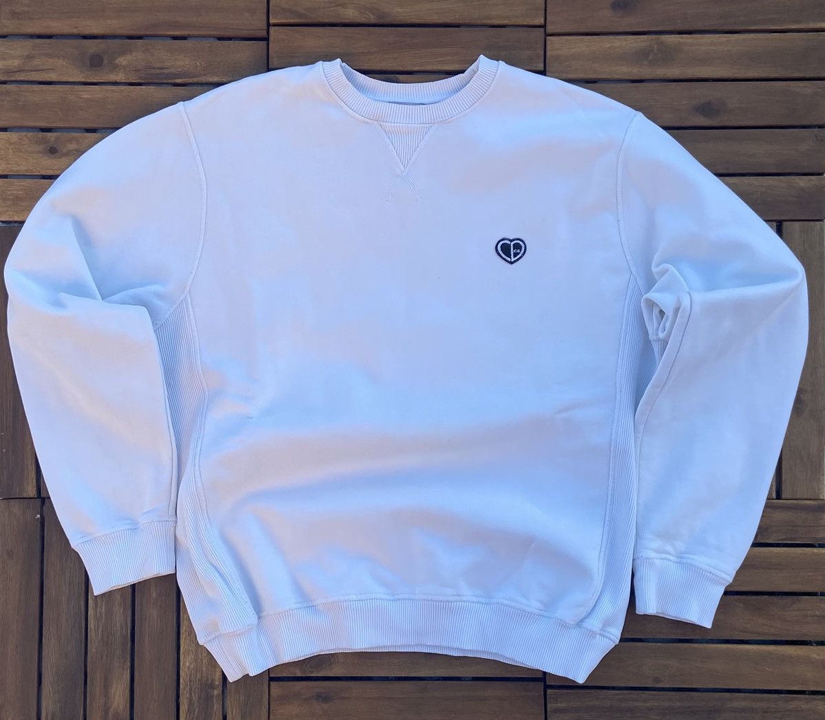 Dior 🟤 Dior CD Heart Logo Crewneck Sweatshirt🟤 Size US L / EU 52-54 / 3 - 2 Thumbnail