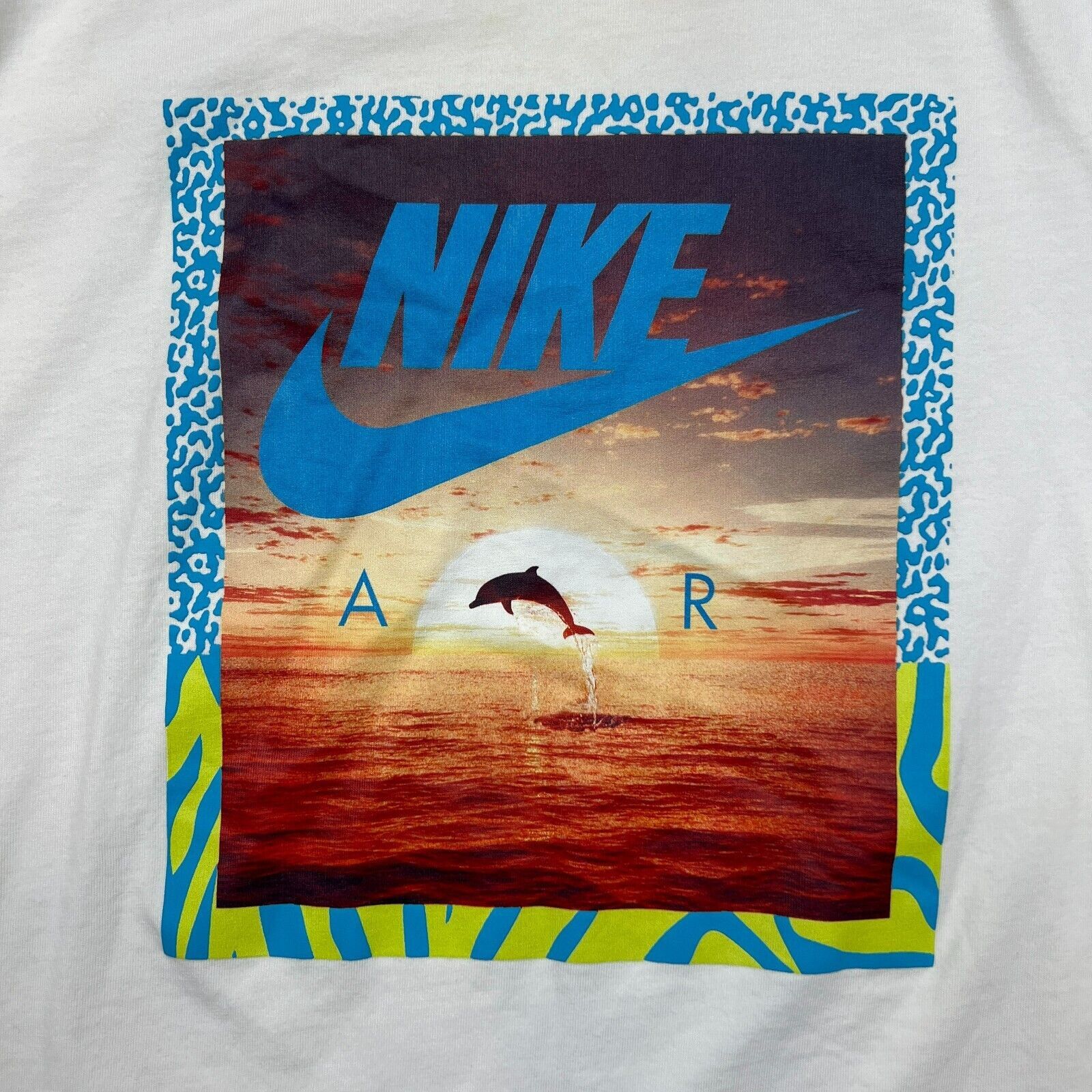 Nike × Vintage Nike Air Sportswear Swoosh Dolphin Beach Short Sleeve Tee Size US M / EU 48-50 / 2 - 2 Thumbnail