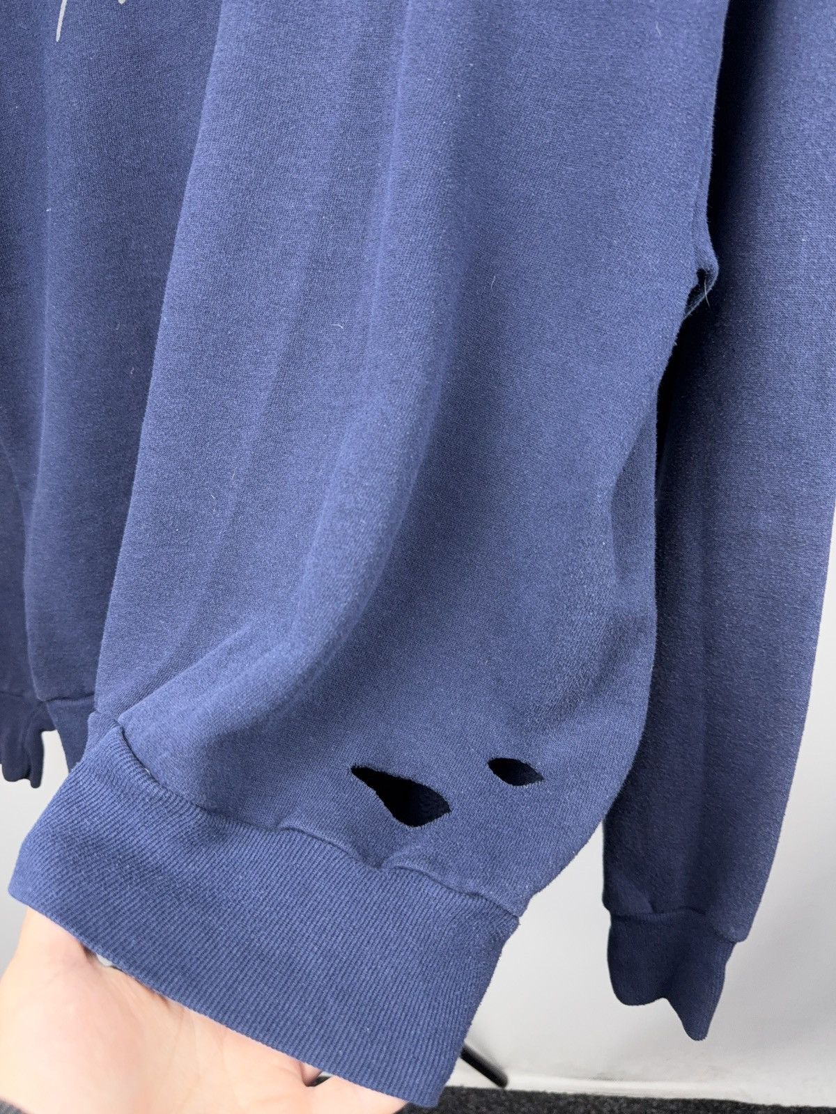 Vintage 90s U.S. Air Force Distressed Crewneck Made in USA L sz Size US L / EU 52-54 / 3 - 7 Thumbnail