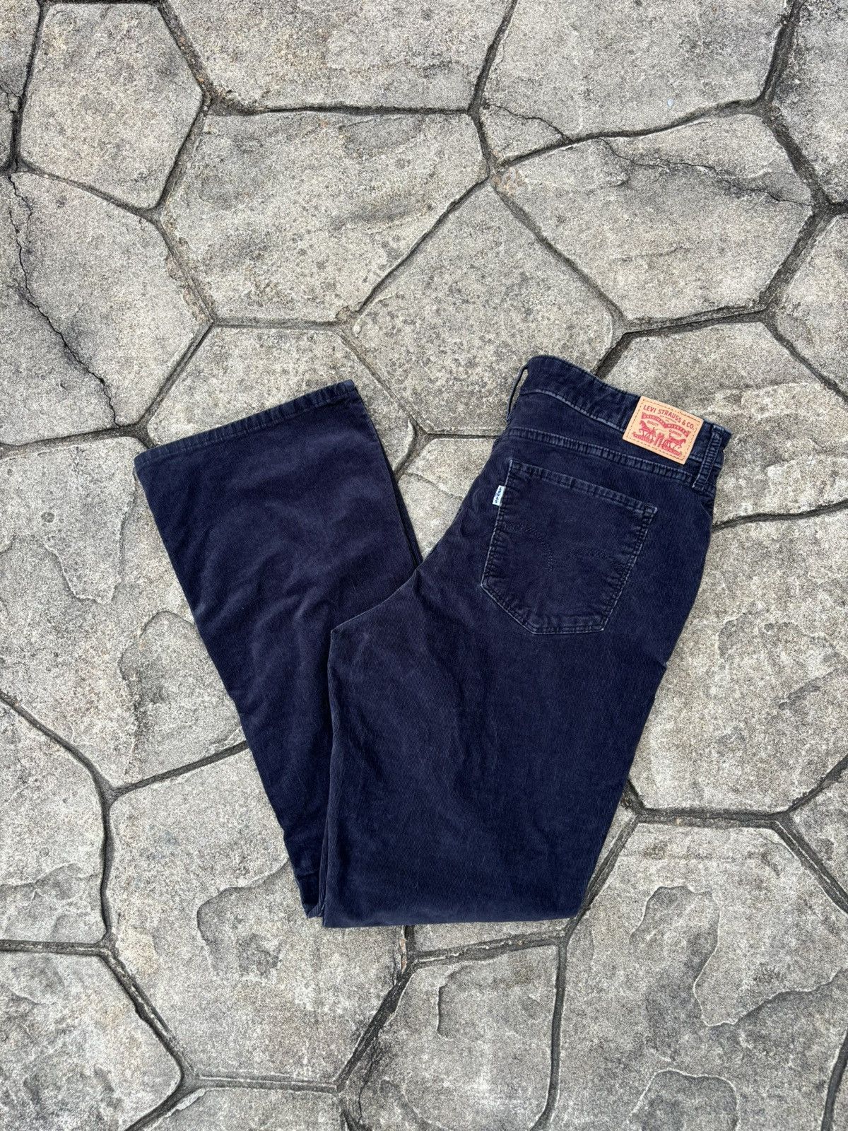 Levi's × Vintage Y2K Levi 725 Bootcut Black Corduroy Jeans Size US 33 - 4 Thumbnail
