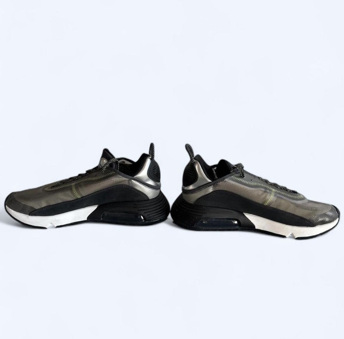 Nike Nike Air Max 2090 SE Size 11M Size US 11 / EU 44 - 2 Thumbnail