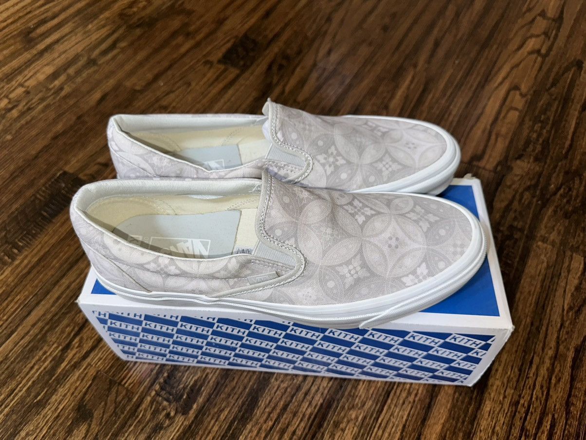 Kith × Vans Kith x Vans Vault Anniversary OG Classic Slip-On Size 10.5 Size US 10.5 / EU 43-44 - 1 Thumbnail