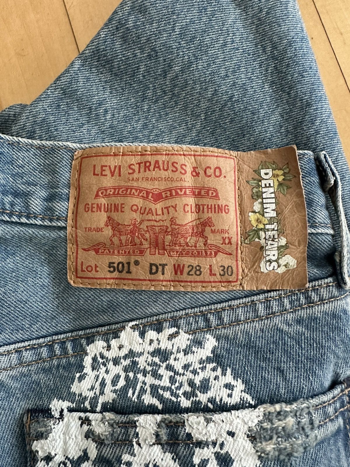 DENIM TEARS × Levi's × Virgil Abloh The Denim Tears x Virgil Abloh "Message in a Tear" Size US 28 / EU 44 - 4 Thumbnail