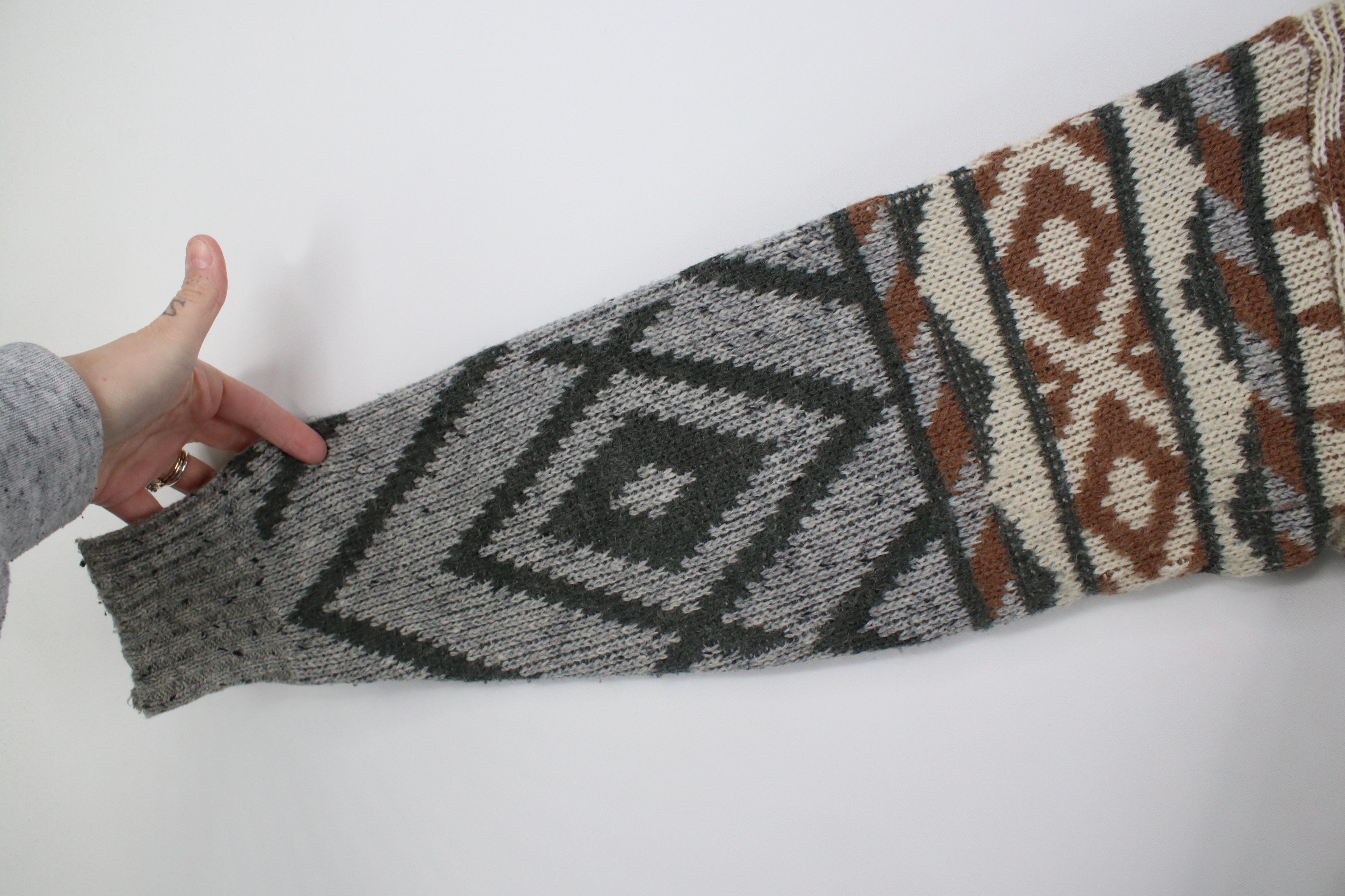 Vintage Vintage 90s Streetwear Wool Blend Fair Isle Crewneck Sweater Size L / US 10 / IT 46 - 5 Thumbnail