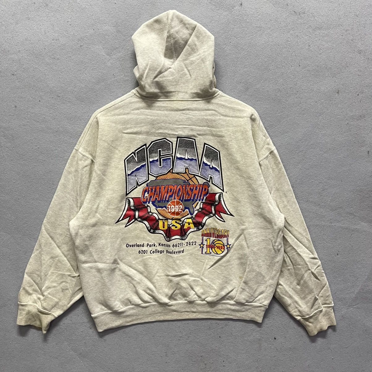 NCAA 1992 NCAA Championship Hoodie by Descente Size US L / EU 52-54 / 3 - 1 Thumbnail