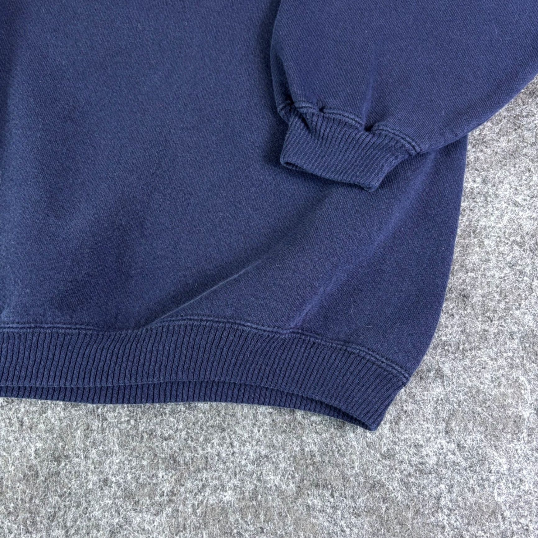 Vintage VINTAGE Campus Outpost Sweatshirt XL Navy Blue Graphic Print Pullover Crew Neck Unisex Adults Size US XL / EU 56 / 4 - 8 Thumbnail