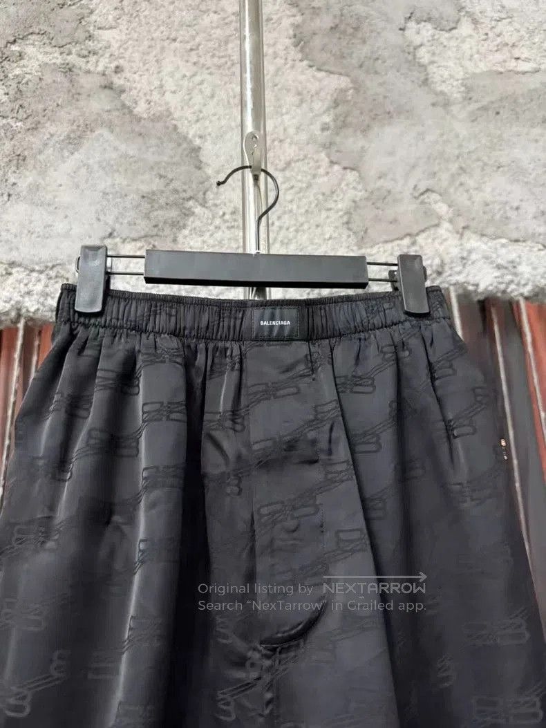 Balenciaga Balenciaga Silk Monogram Pattern Shorts. Size US 28 / EU 44 - 3 Thumbnail