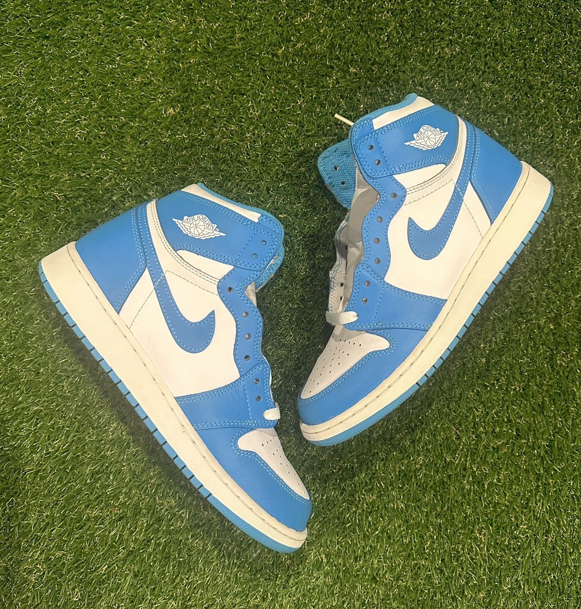 Jordan Brand Jordan 1 Retro High OG UNC Size US 8.5 / IT 38.5 - 1 Thumbnail