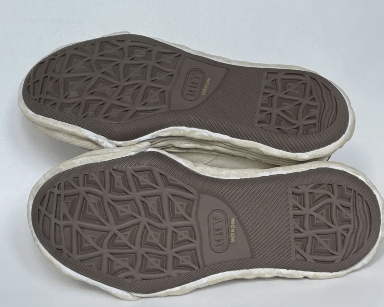 Maison MIHARA YASUHIRO Cream Cracked Leather ‘Peterson’ Sneakers Size US 10 / EU 43 - 14 Thumbnail