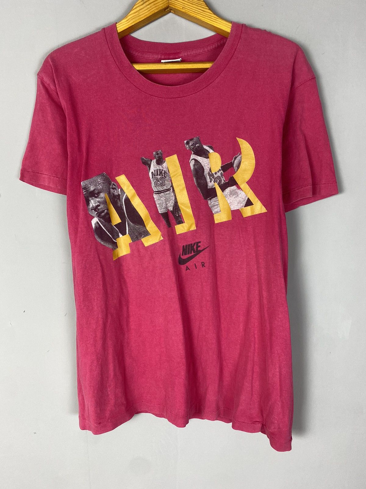 Nike × Vintage Vintage 90s Nike big logo tee T-shirt Size US M / EU 48-50 / 2 - 3 Thumbnail