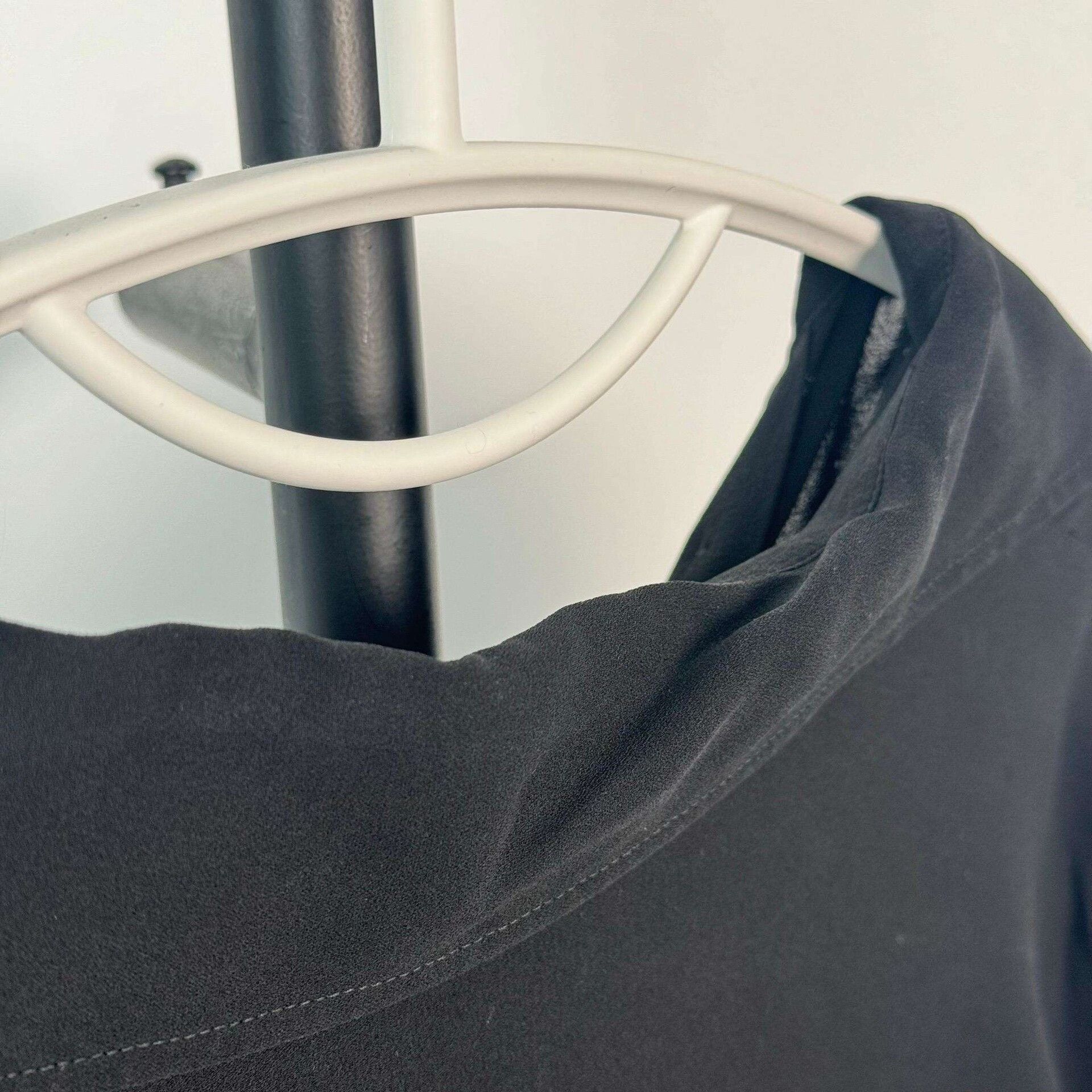 Balenciaga balenciaga long sleeve shirt size 38 Size US M / EU 48-50 / 2 - 5 Thumbnail