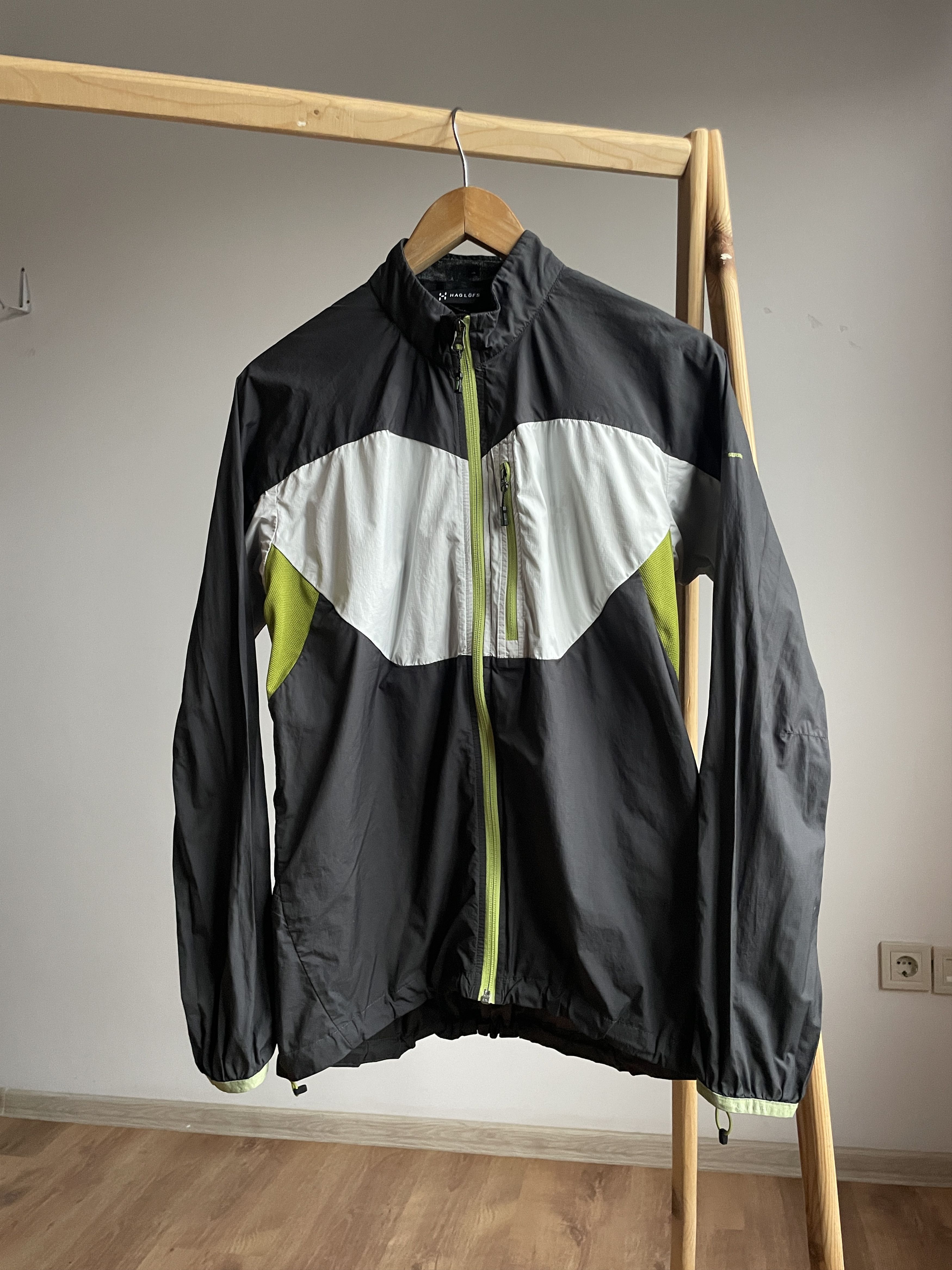 Haglofs Haglofs Womens Running Jacket Size EUR 40 Size S / US 4 / IT 40 - 1 Thumbnail