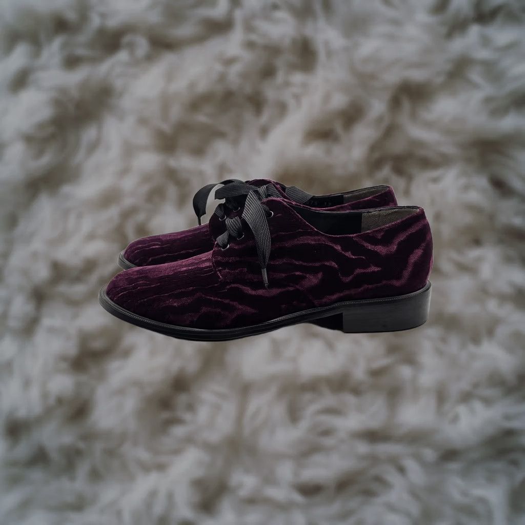Vintage Robert Clergerie JASTN Flats Womens 5.5 Purple Velvet Lace Up Oxford Dress Shoes Size XS / US 0-2 / IT 36-38 - 1 Thumbnail
