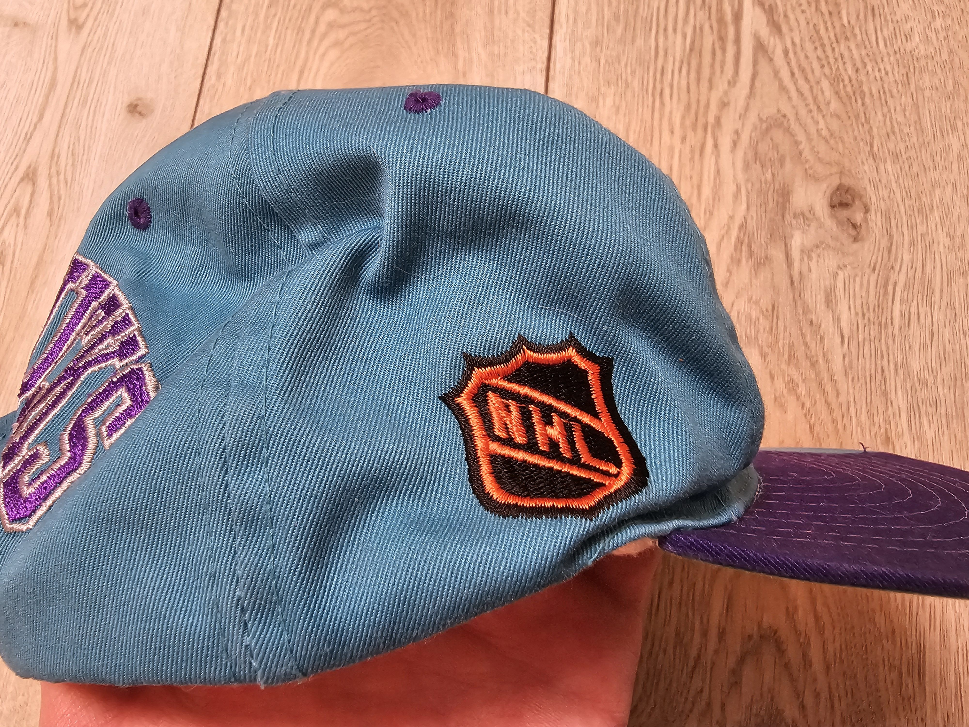 NHL ANAHEIM MIGHTY DUCKS VINTAGE CAP 90s HOCKEY VINTAGE CAP 90S Size ONE SIZE - 7 Thumbnail