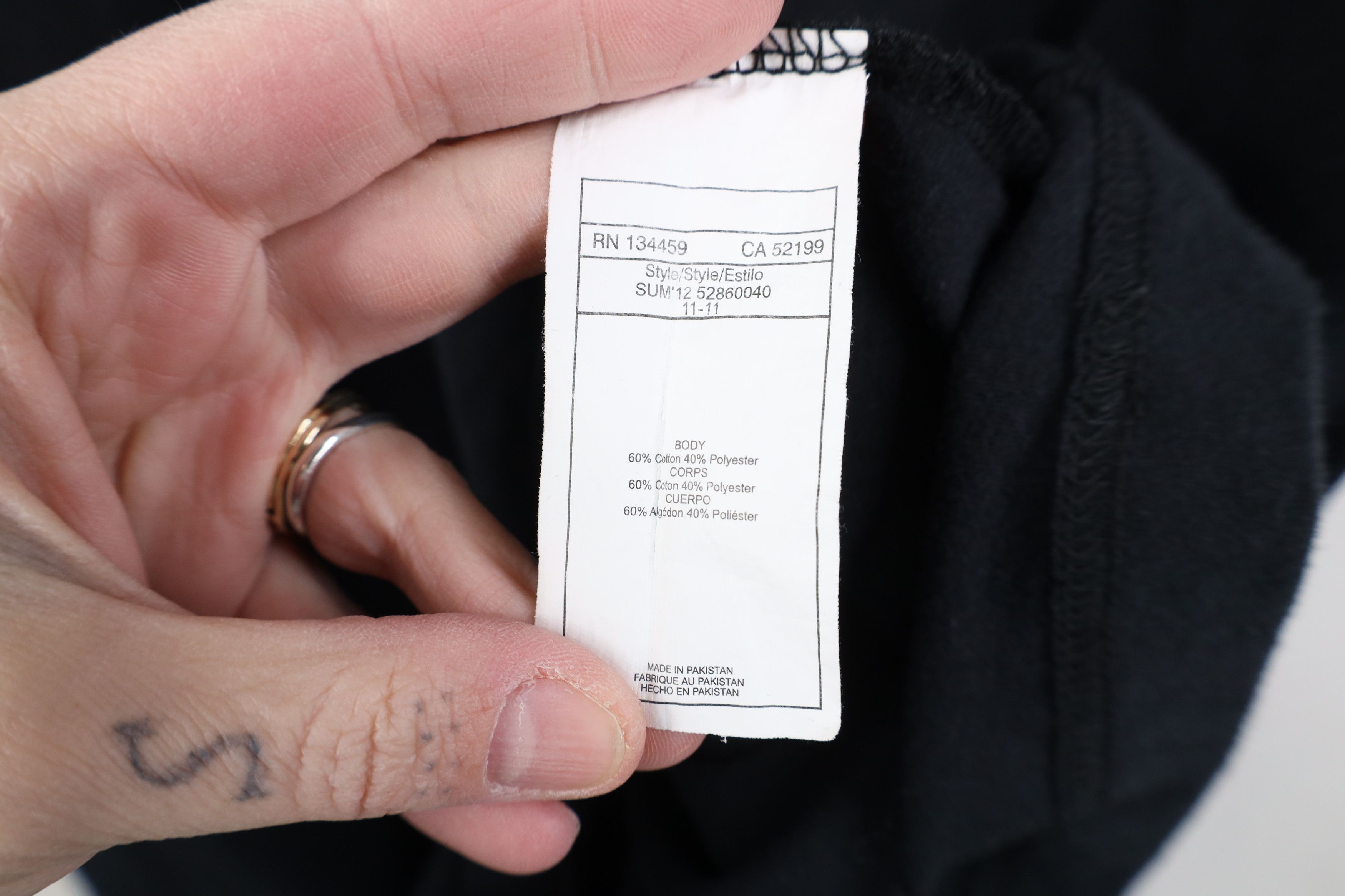 Vintage Vintage Y2K DC Shoes Skateboarding Box Logo Polo Shirt Black Size US M / EU 48-50 / 2 - 13 Thumbnail