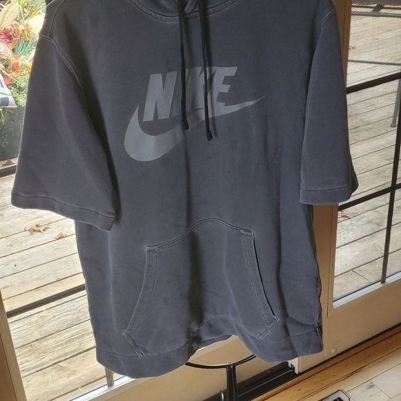 Nike Nike Trail Workout Short Sleeve Sz. L Sweatshirt Hoodie Size L / US 10 / IT 46 - 3 Thumbnail