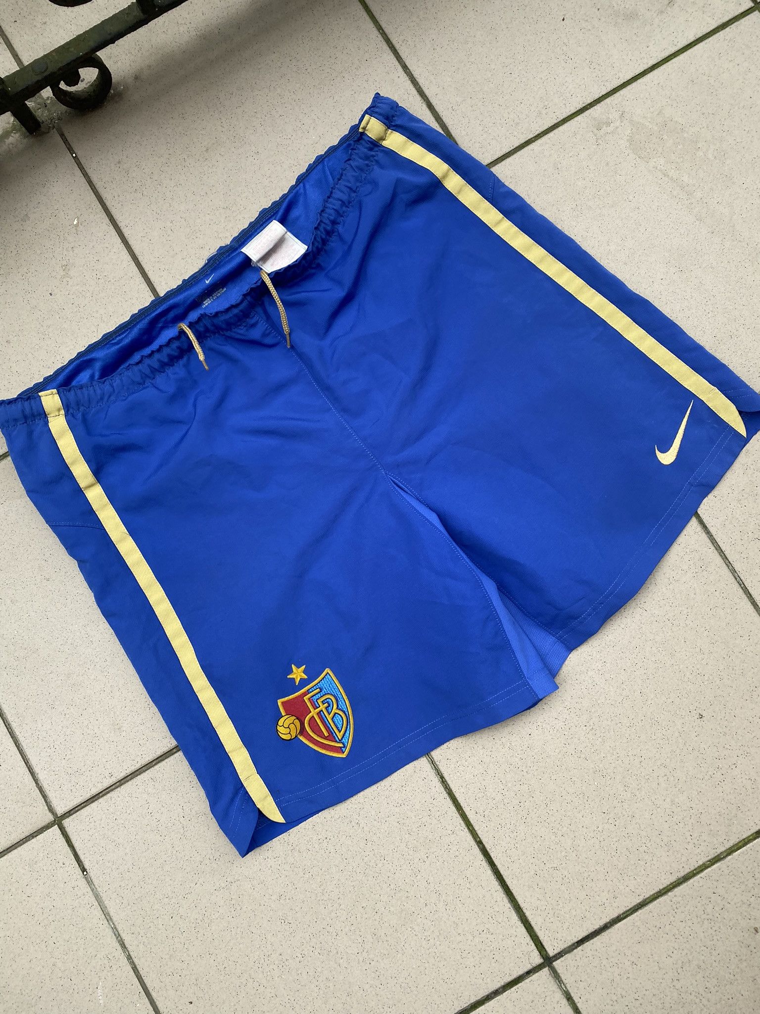 Nike × Vintage Vintage Nike FC Basel Soccer Shorts Football Size US 30 / EU 46 - 2 Thumbnail