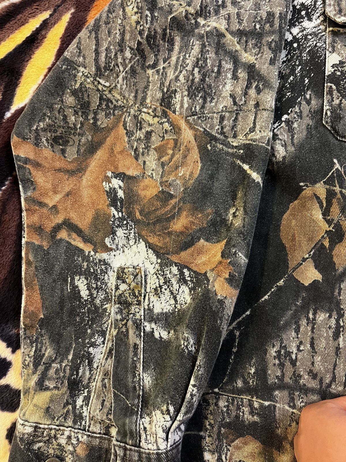 Realtree × Vintage Vintage Camo Fieldstaff Outerwear Buttonup LongSleeve Size US XL / EU 56 / 4 - 3 Thumbnail