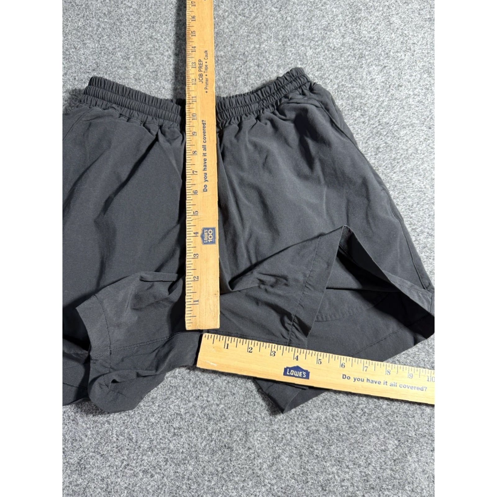 Outdoor Voices Outdoor Voices Shorts Mens XS Black 4.5 Inseam Lined Drawstring Pockets Solid Nylon Spandex Size US 27 - 7 Thumbnail