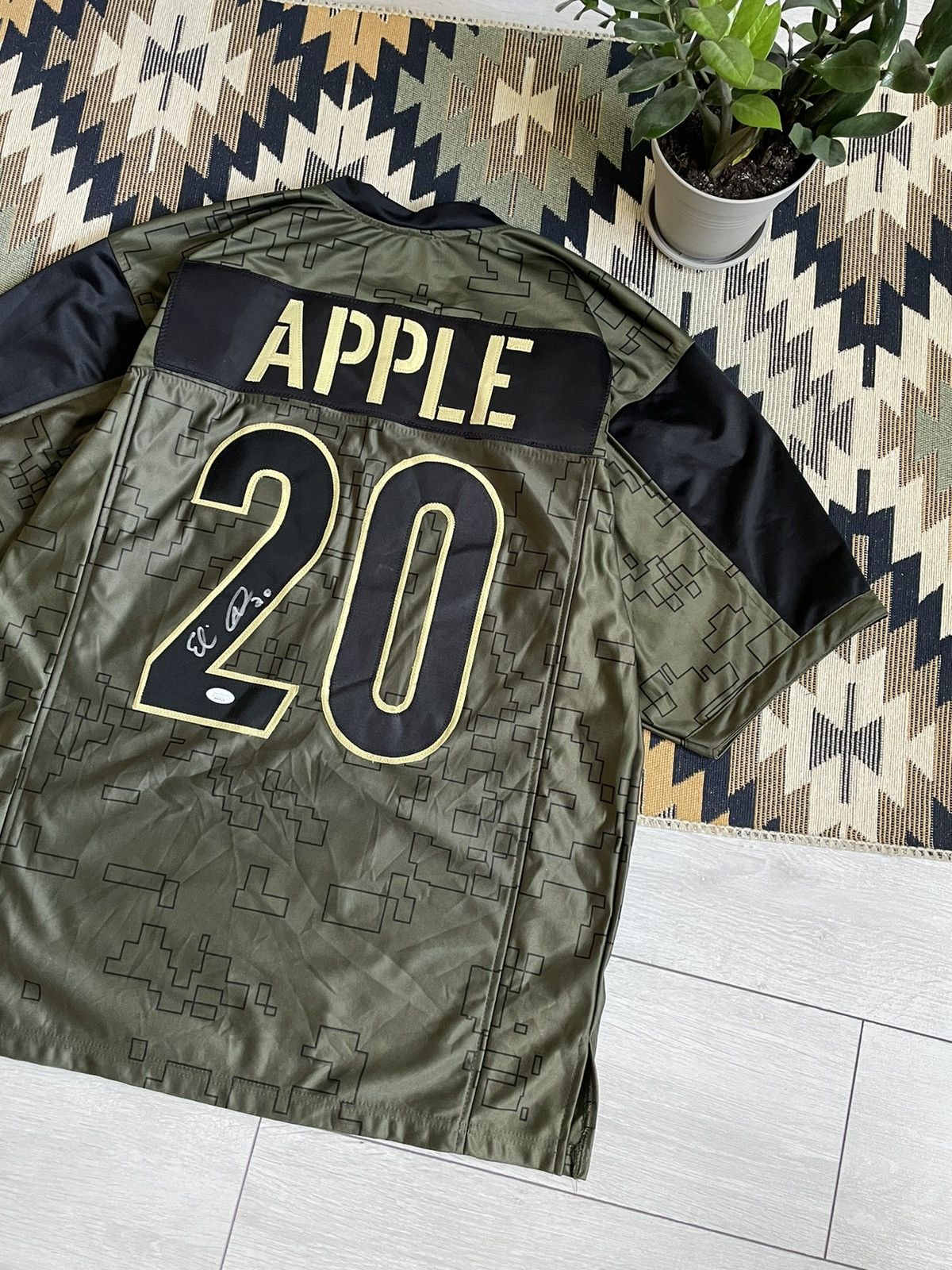 NFL Vintage Eli Apple Military Autographed Jersey Size US XL / EU 56 / 4 - 4 Thumbnail