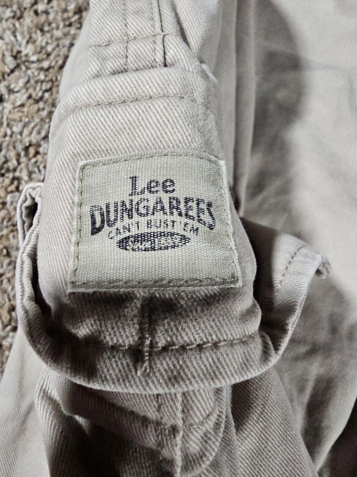 Lee LEE Dungarees Can't Bust Em Cargo Shorts Beige Size 40 Size US 40 / EU 56 - 3 Thumbnail