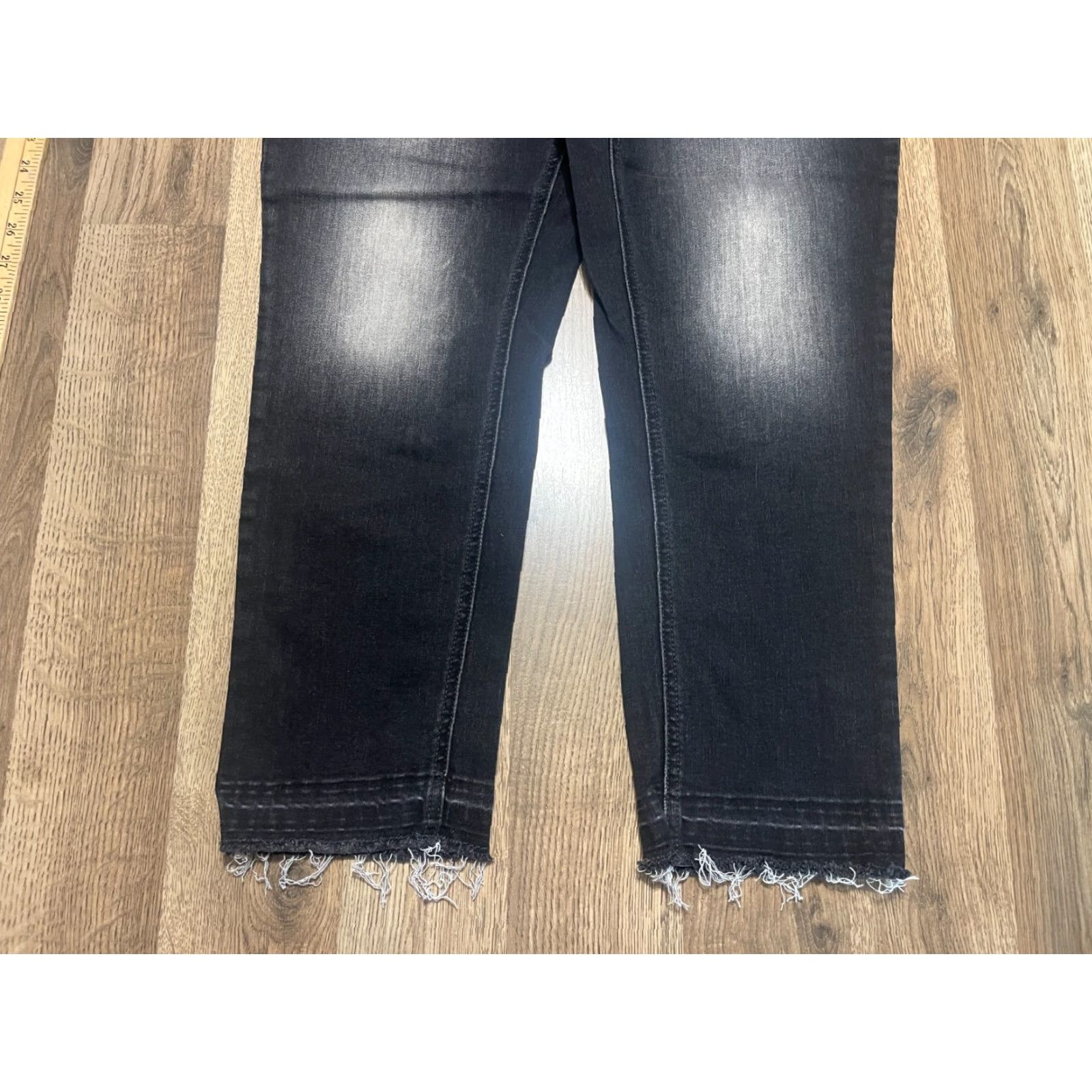 Vintage Maurices Jeans Womens 16 Black Denim Frayed Hem 5-Pocket Regular Inseam 26 Pockets Stretch Jeans Size 38" / US 16 / IT 52 - 4 Thumbnail