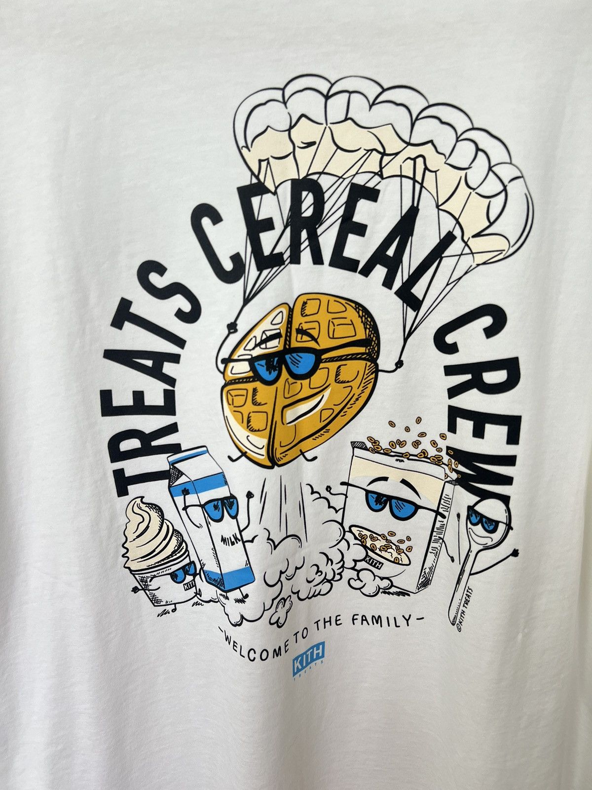 Kith × Vintage Kith Treats Parade II Tee Size US L / EU 52-54 / 3 - 3 Thumbnail