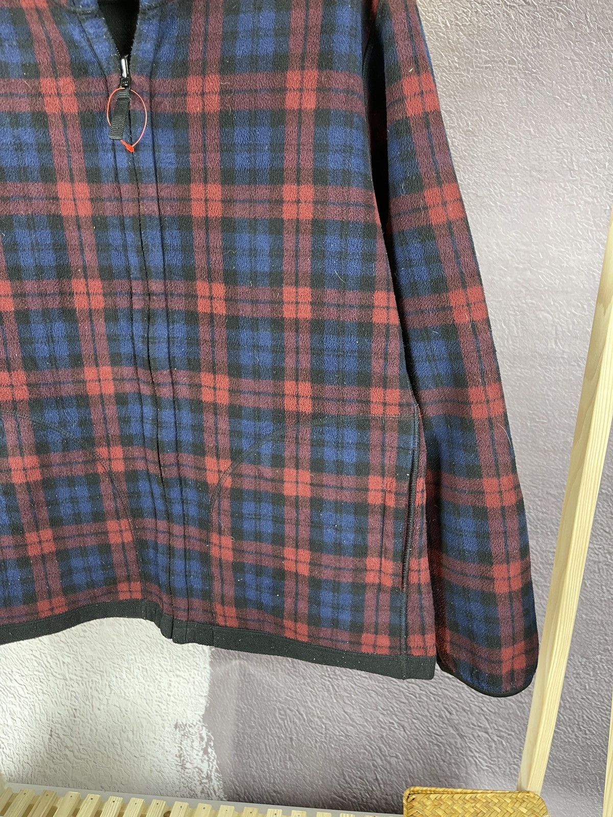 Japanese Brand UNIQLO reversible checkered/black fleece full zip sweater Size US XL / EU 56 / 4 - 6 Thumbnail