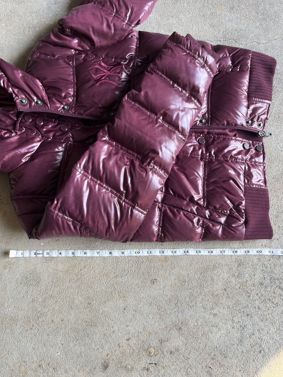 MLB × New York Yankees VINTAGE KOREAN PADDED PUFFER JACKET (85/XS) Size XS / US 0-2 / IT 36-38 - 10 Thumbnail