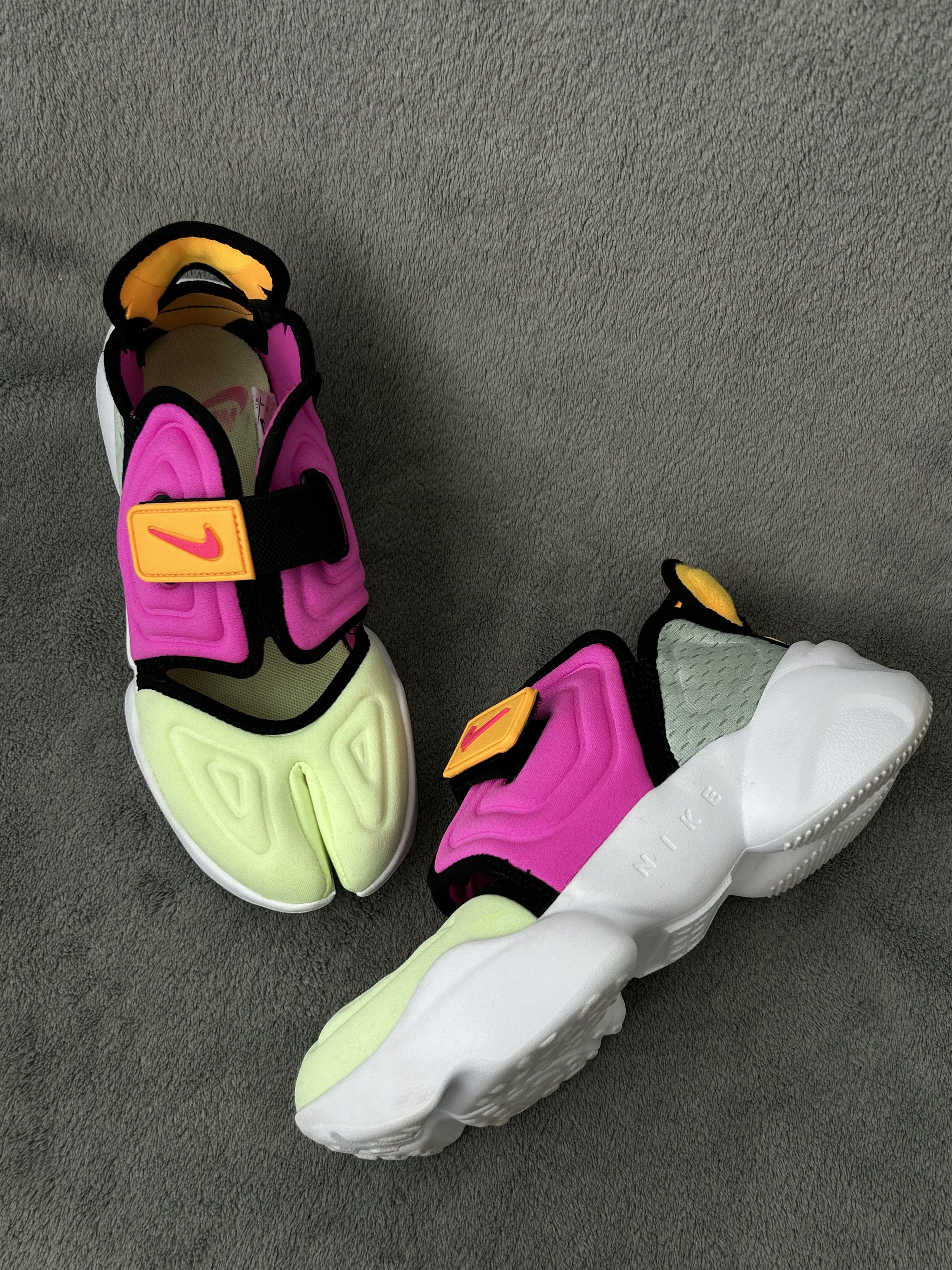 Nike Aqua Rift WMNS Neon Colorway (Style CW7164-700)