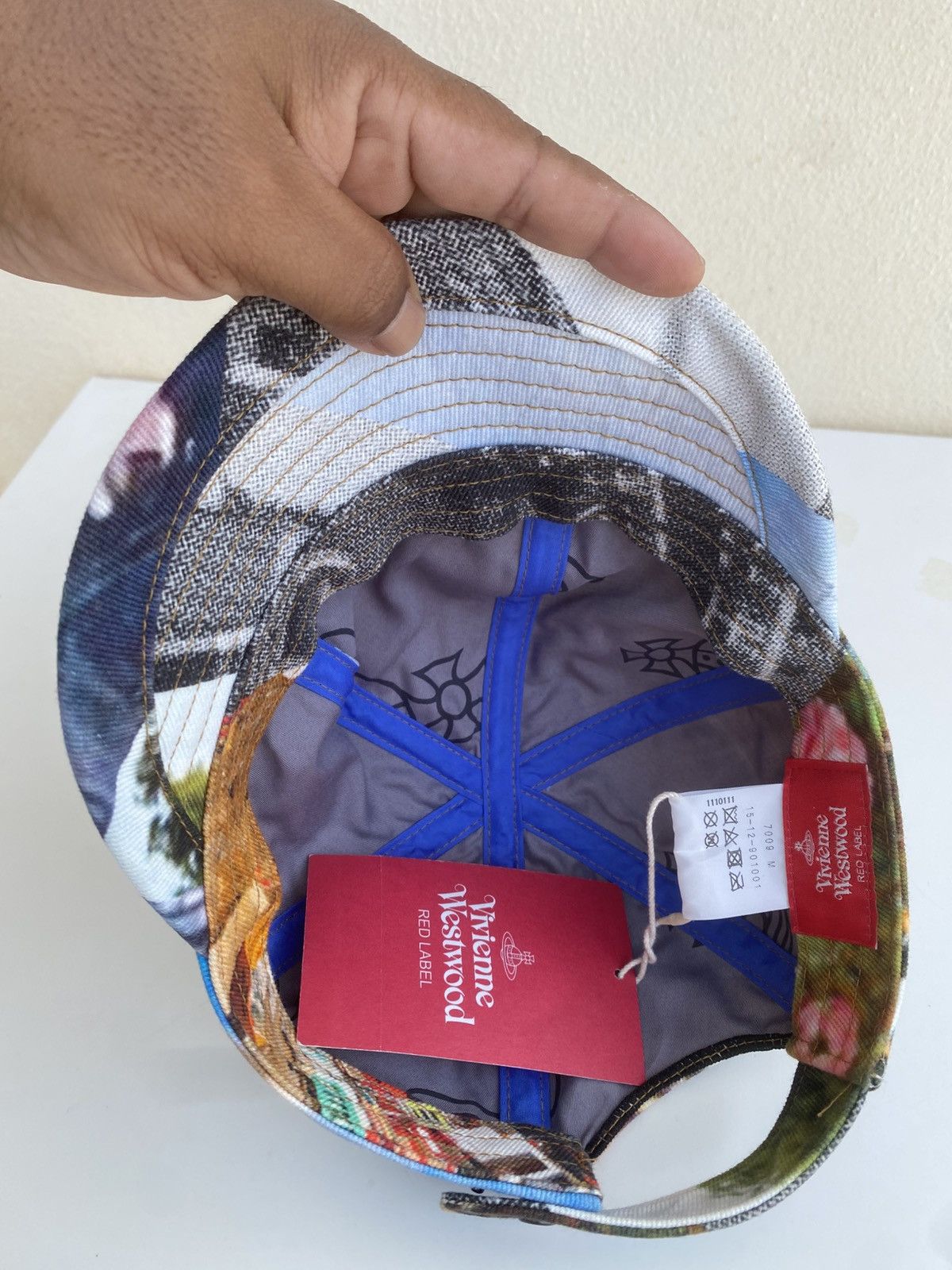 Vivienne Westwood Rare Vivienne Westwood Crazy Design All Over Print Hat Size ONE SIZE - 21 Thumbnail