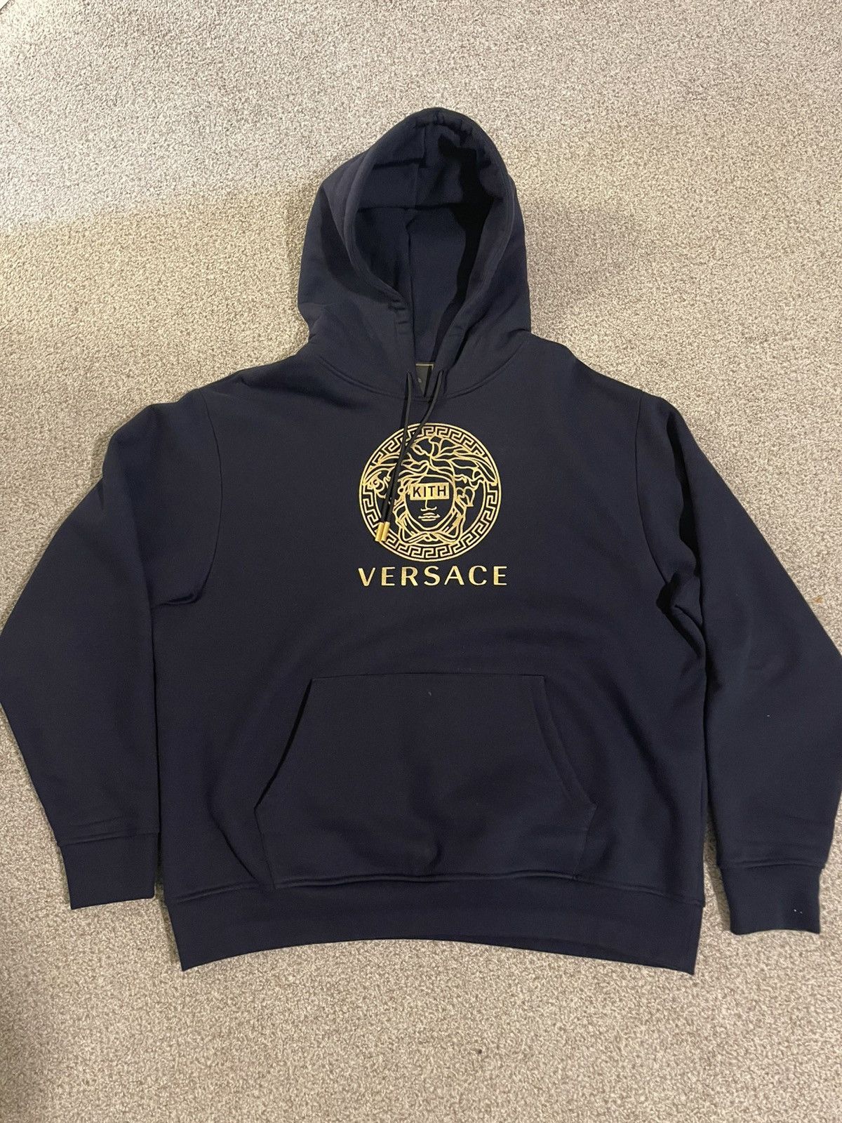 Kith × Versace Versace x Kith Medusa Hoodie Size US XL / EU 56 / 4 - 2 Thumbnail