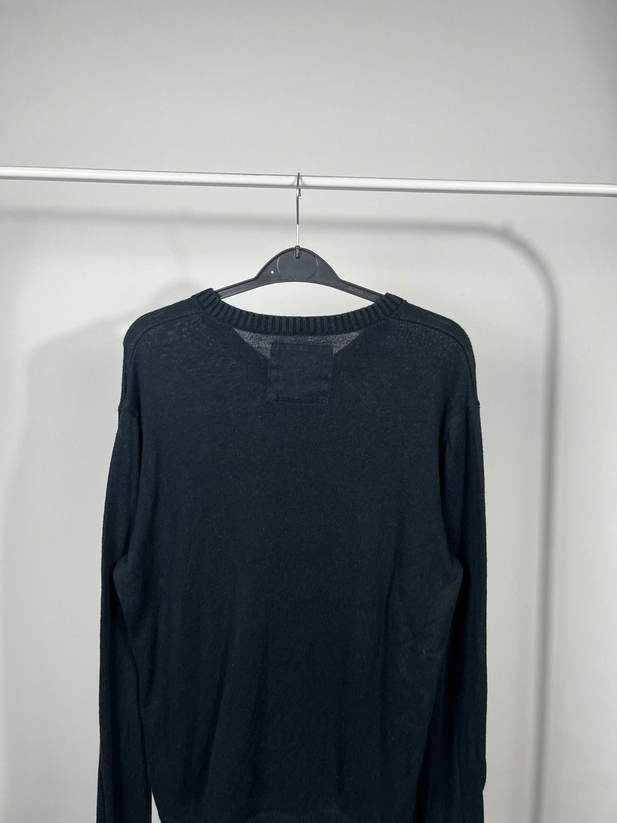 Hollister Hollister Black V Neck Knit Sweater Men’s Size M Logo Size US M / EU 48-50 / 2 - 11 Thumbnail