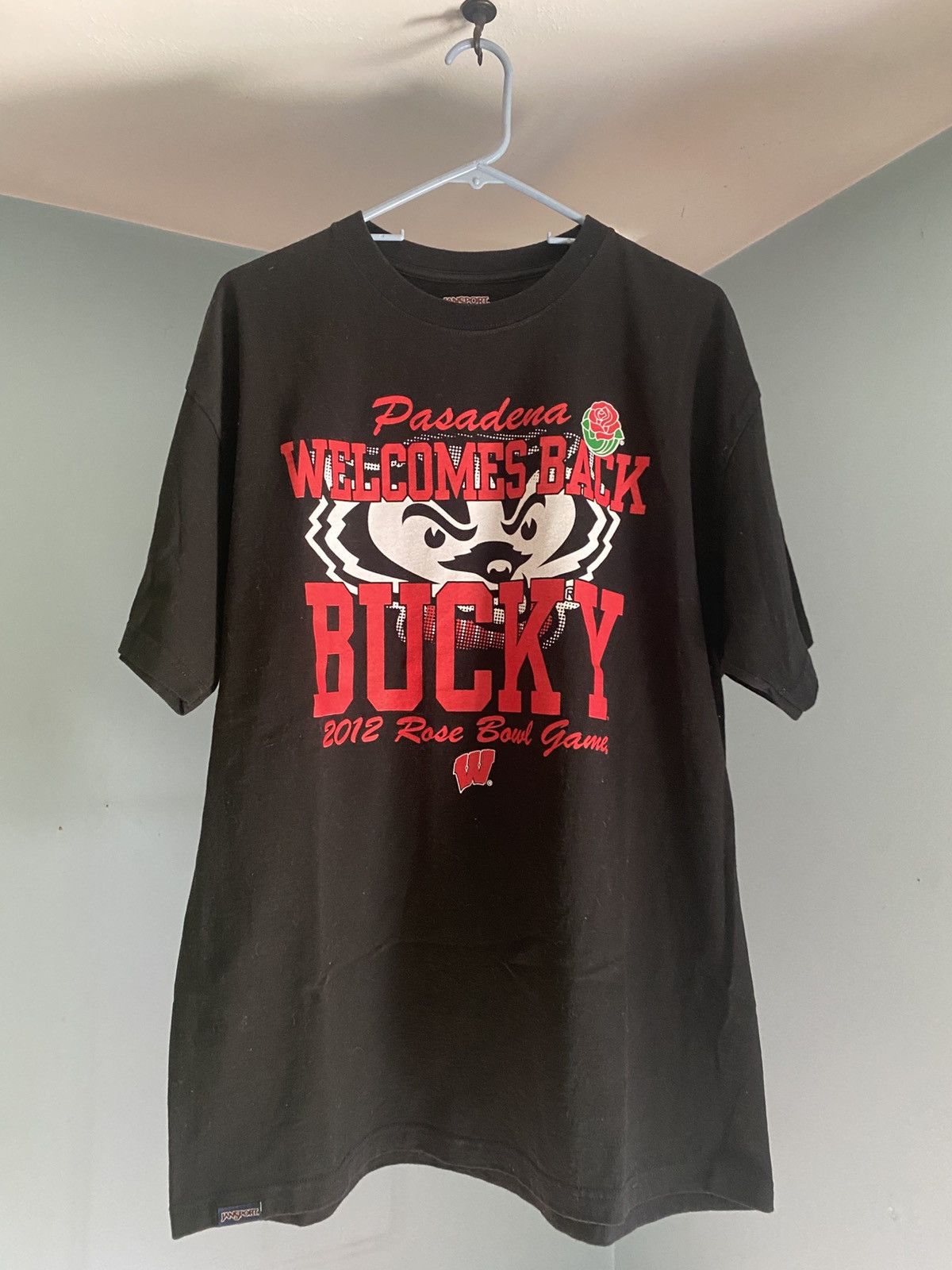 Jansport Vintage 2012 Rose Bowl Wisconsin Badgers Football T-shirt Size US XL / EU 56 / 4 - 1 Thumbnail